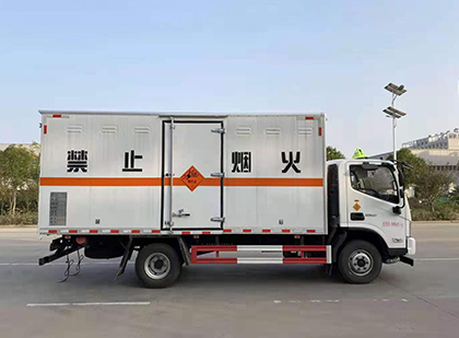 新乡爆破器材运输车