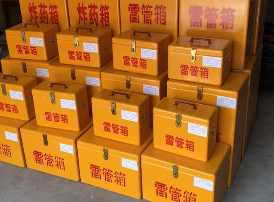 新乡玻璃钢雷管箱的使用寿命一般是多少？